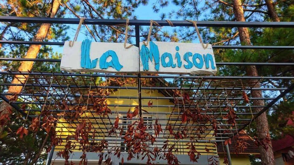 La Maison Homestay Mang Den Kon Tum Exterior photo
